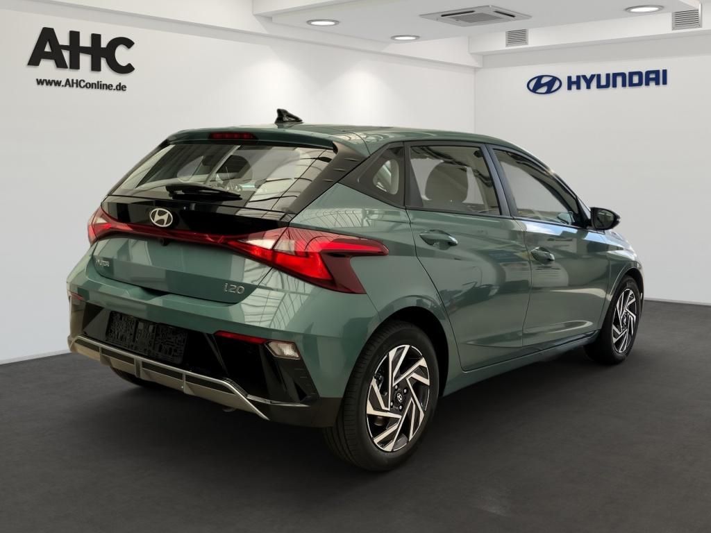 Fahrzeugabbildung Hyundai i20 1.0 T-GDI 6-MT Trend Navi PDC KAM SHZ SpurH