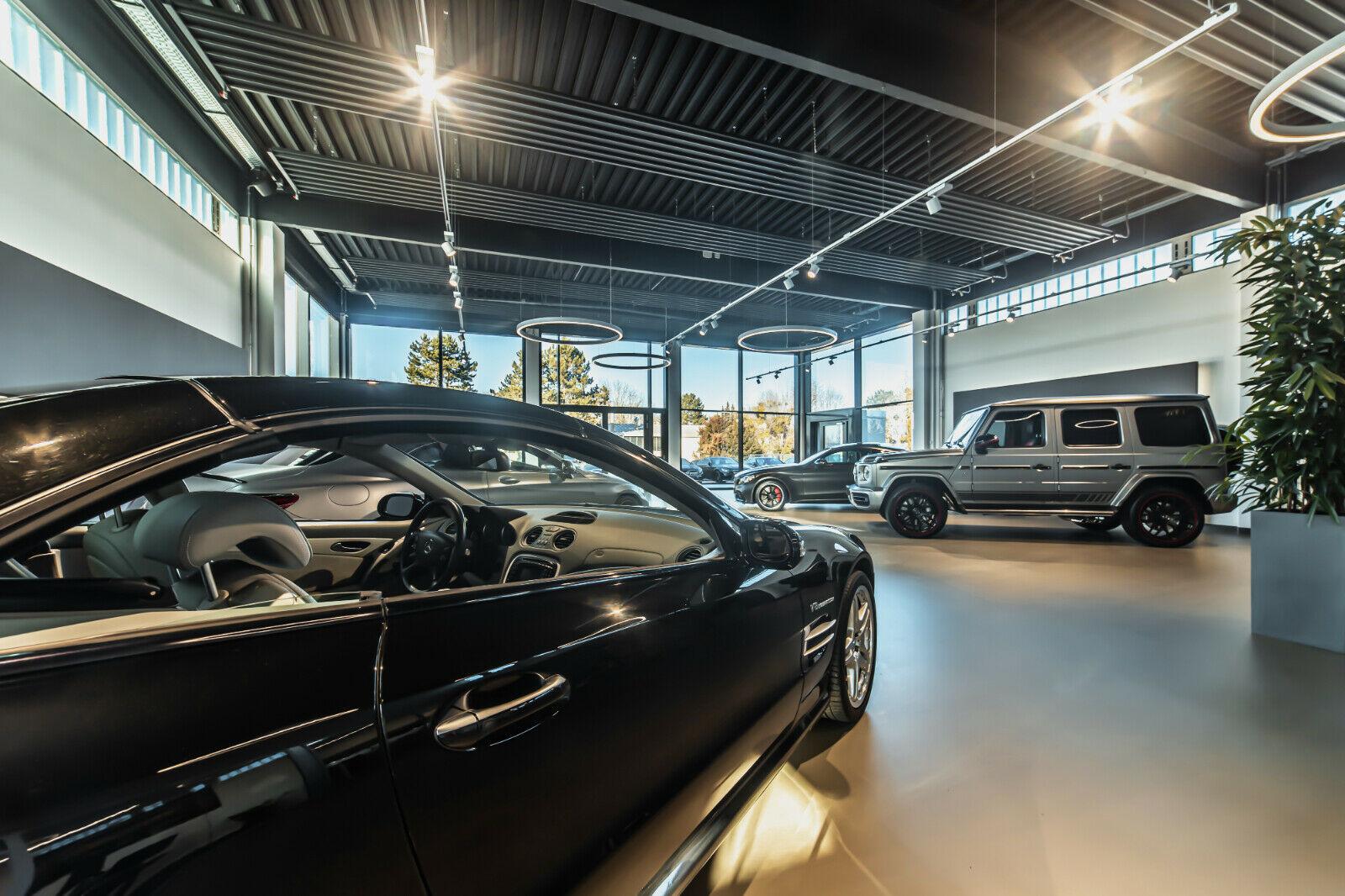 showroom-image-bottom