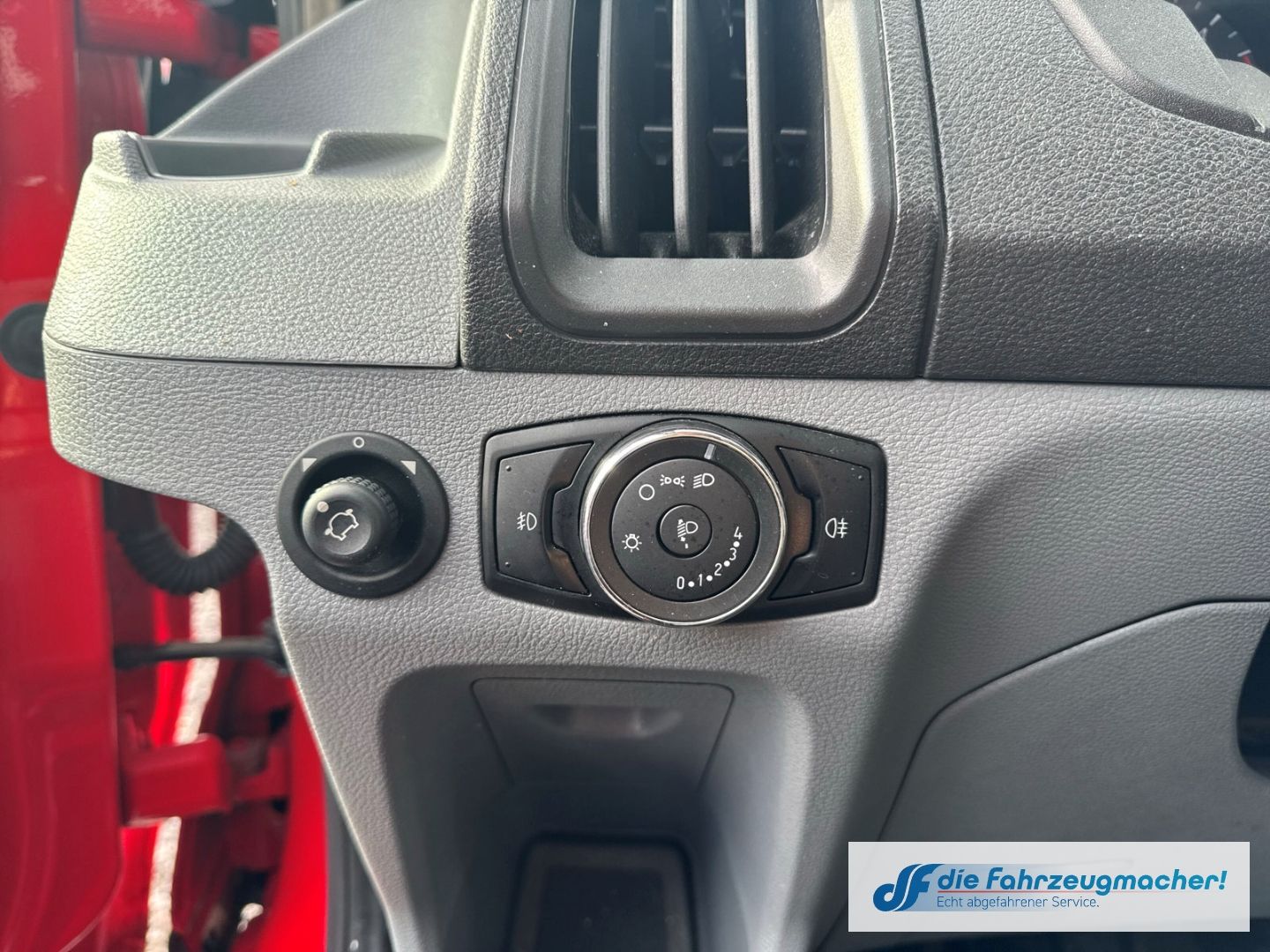 Fahrzeugabbildung Ford Transit Kombi 350 L3 Trend 2.2 TDCi DPF *7060 *K