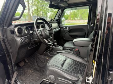 Jeep Wrangler - 8