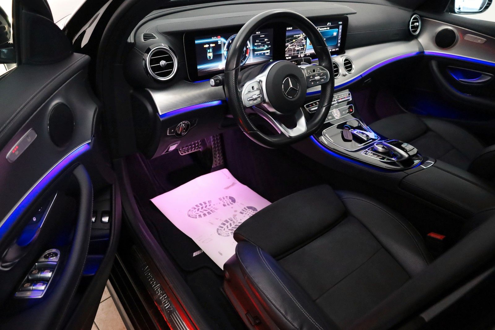 Fahrzeugabbildung Mercedes-Benz E 400d T 4M AMG Line TLeder,Navi,LED,SD,el. AHK