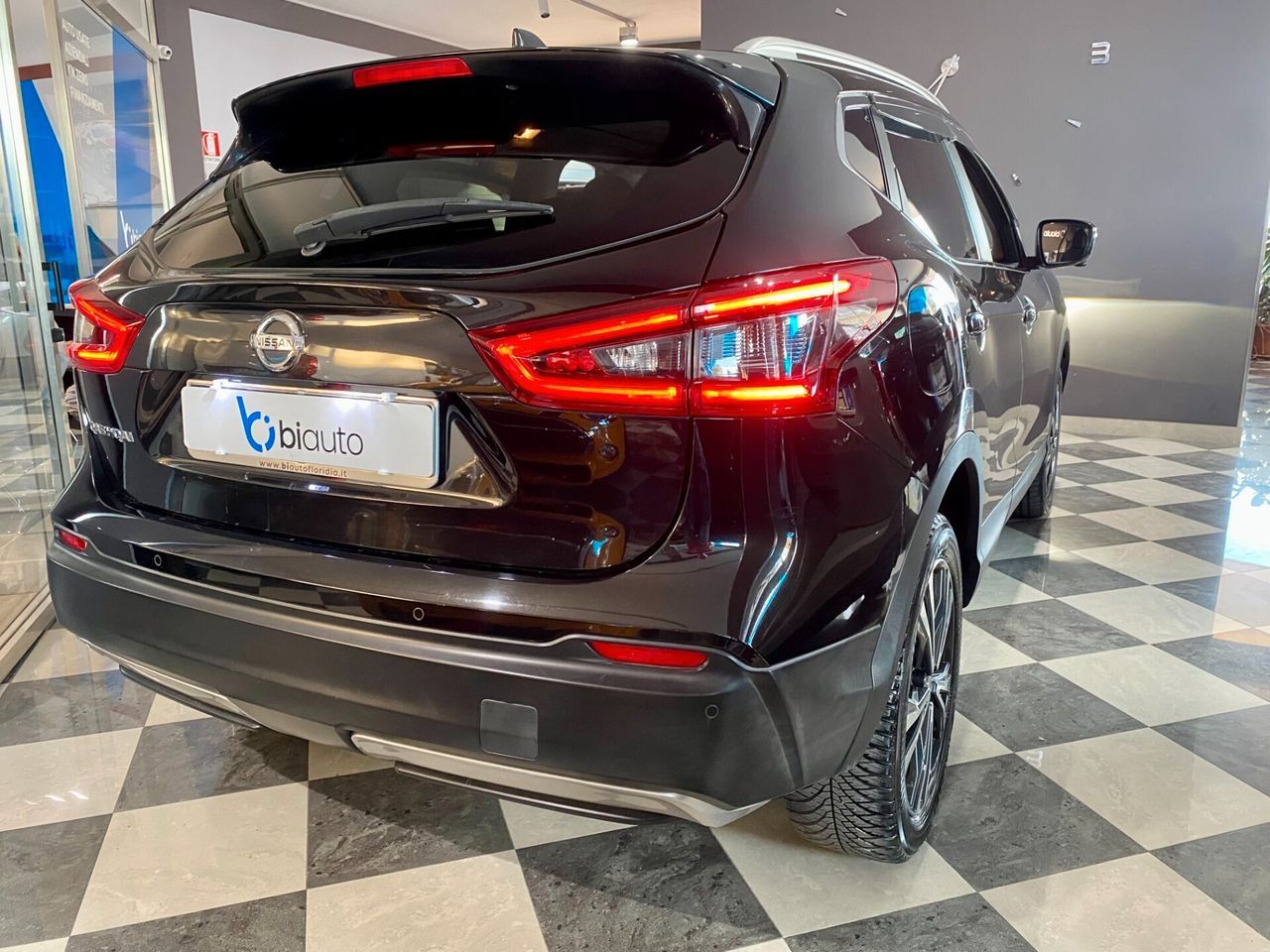 Nissan Qashqai 1.5 dCi N-Connecta-2019 imagem 3