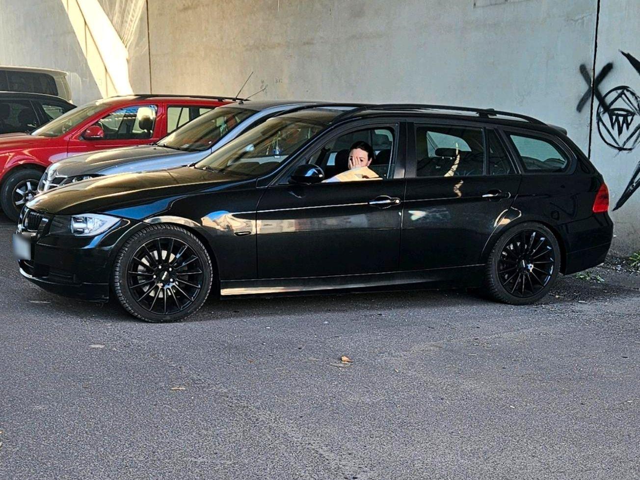 BMW 320