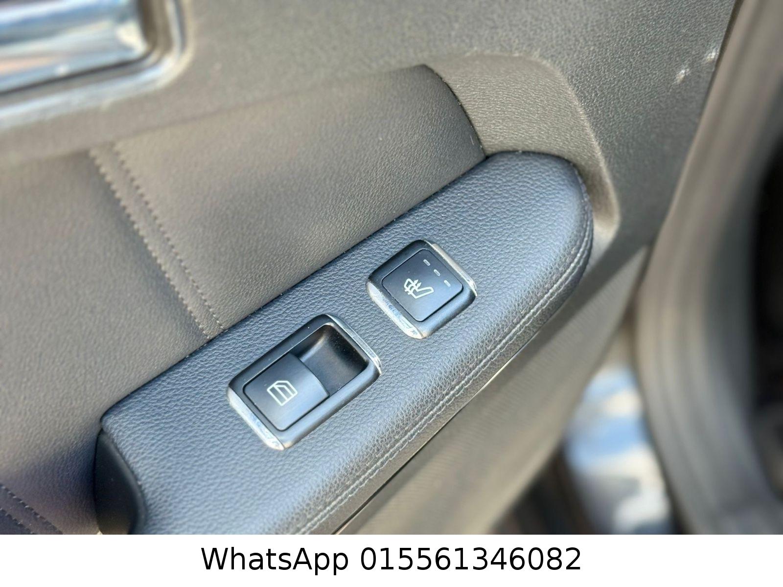 Mercedes-Benz E350 2009 — photo 13