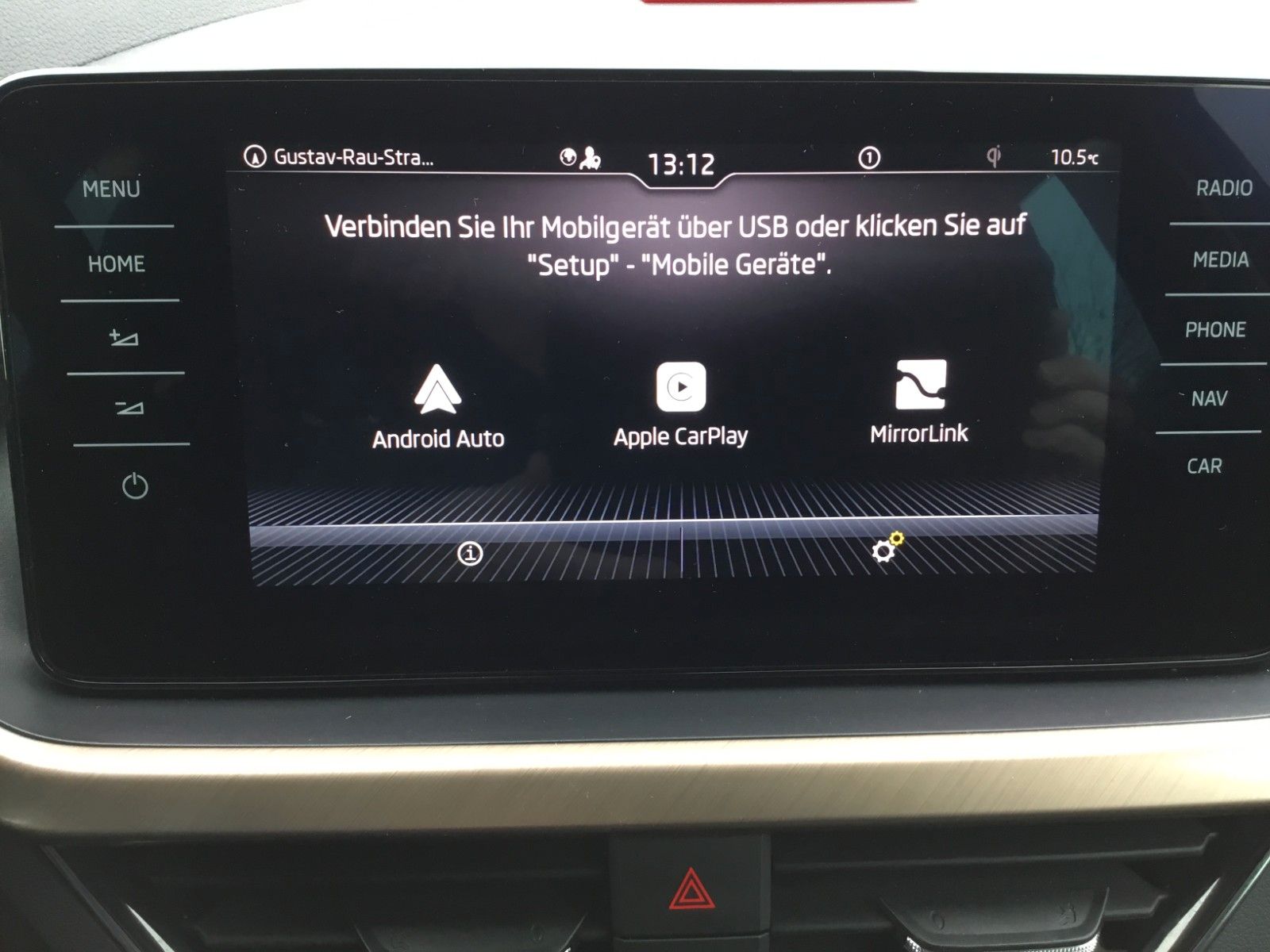 Fahrzeugabbildung SKODA Kamiq 1.6 TDI Style+AHK+LED+Kamera+Navi