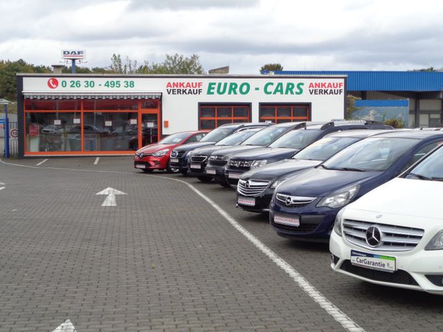 Peugeot 3008 Hybrid 225 Roadtrip / NAVI/AHK/GEPFLEGT