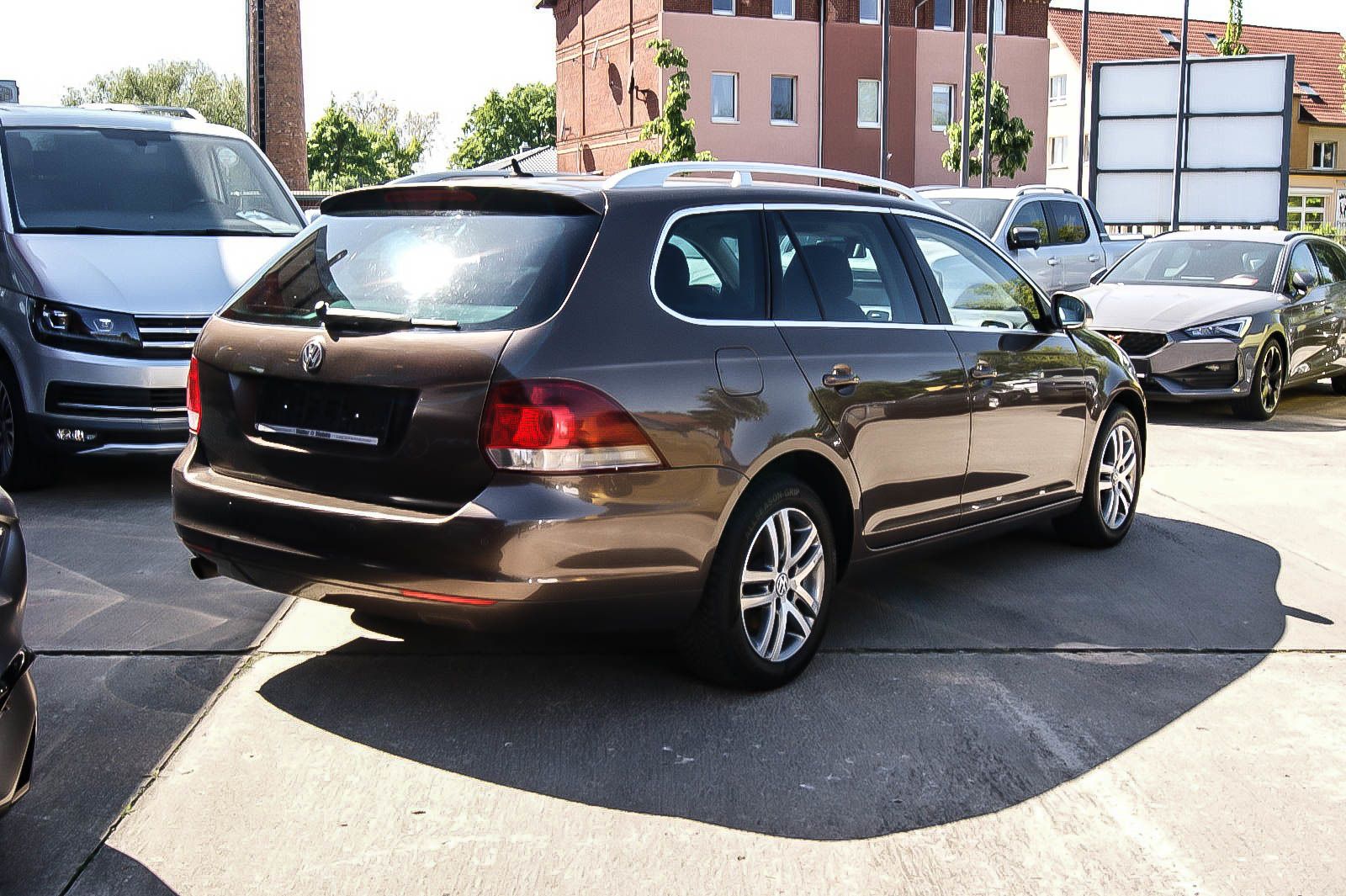 Fahrzeugabbildung Volkswagen Golf VI Variant 1.2 Comfortline KLIMA PDC SIHZG