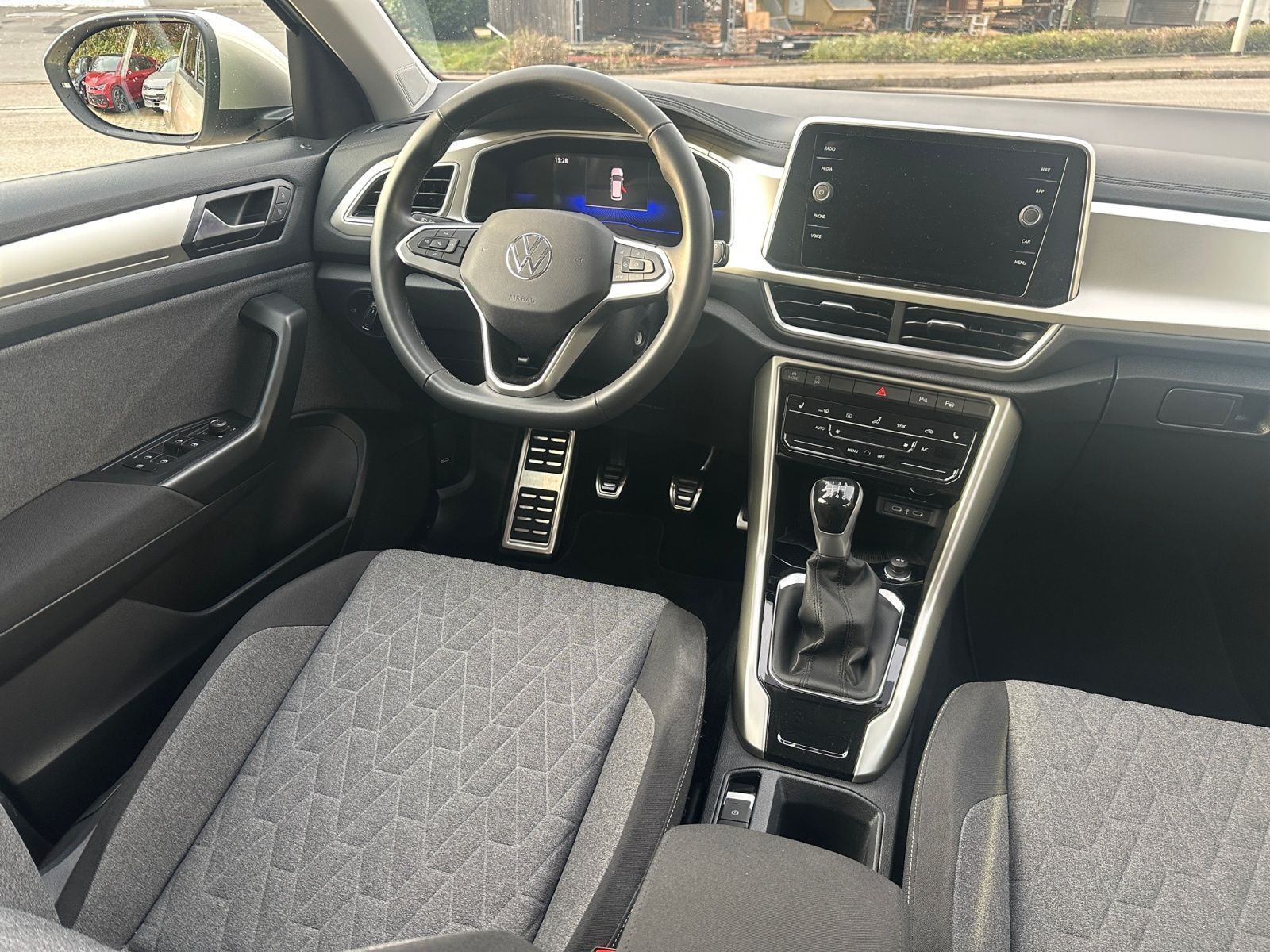 Volkswagen T-Roc - Bild 10