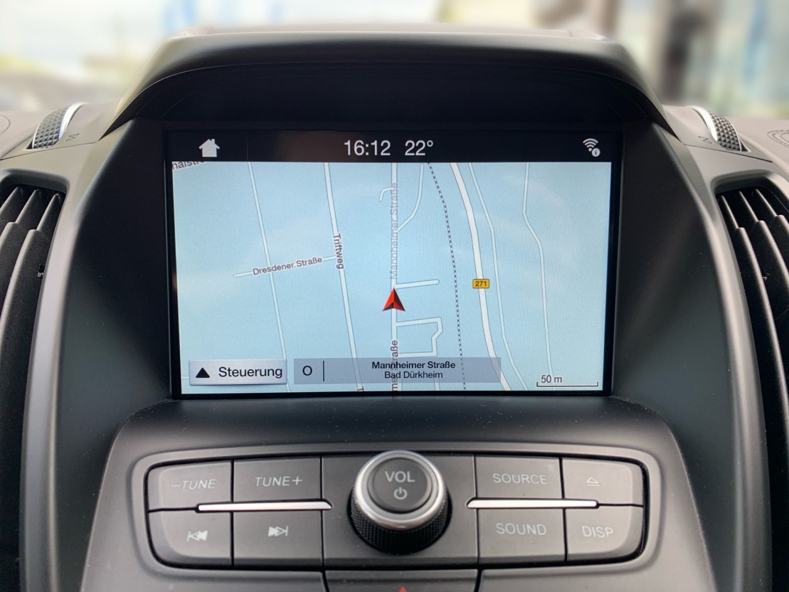 Fahrzeugabbildung Ford Kuga 1.5 EcoBoost Automatik Vignale 4x4 AHK