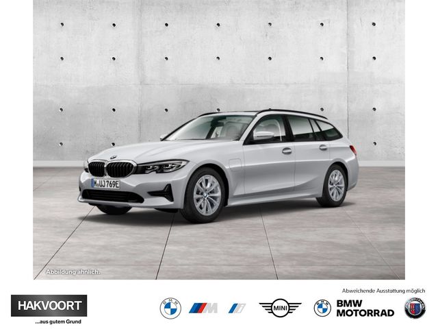 BMW 330e Advantage AHK Panoramadach