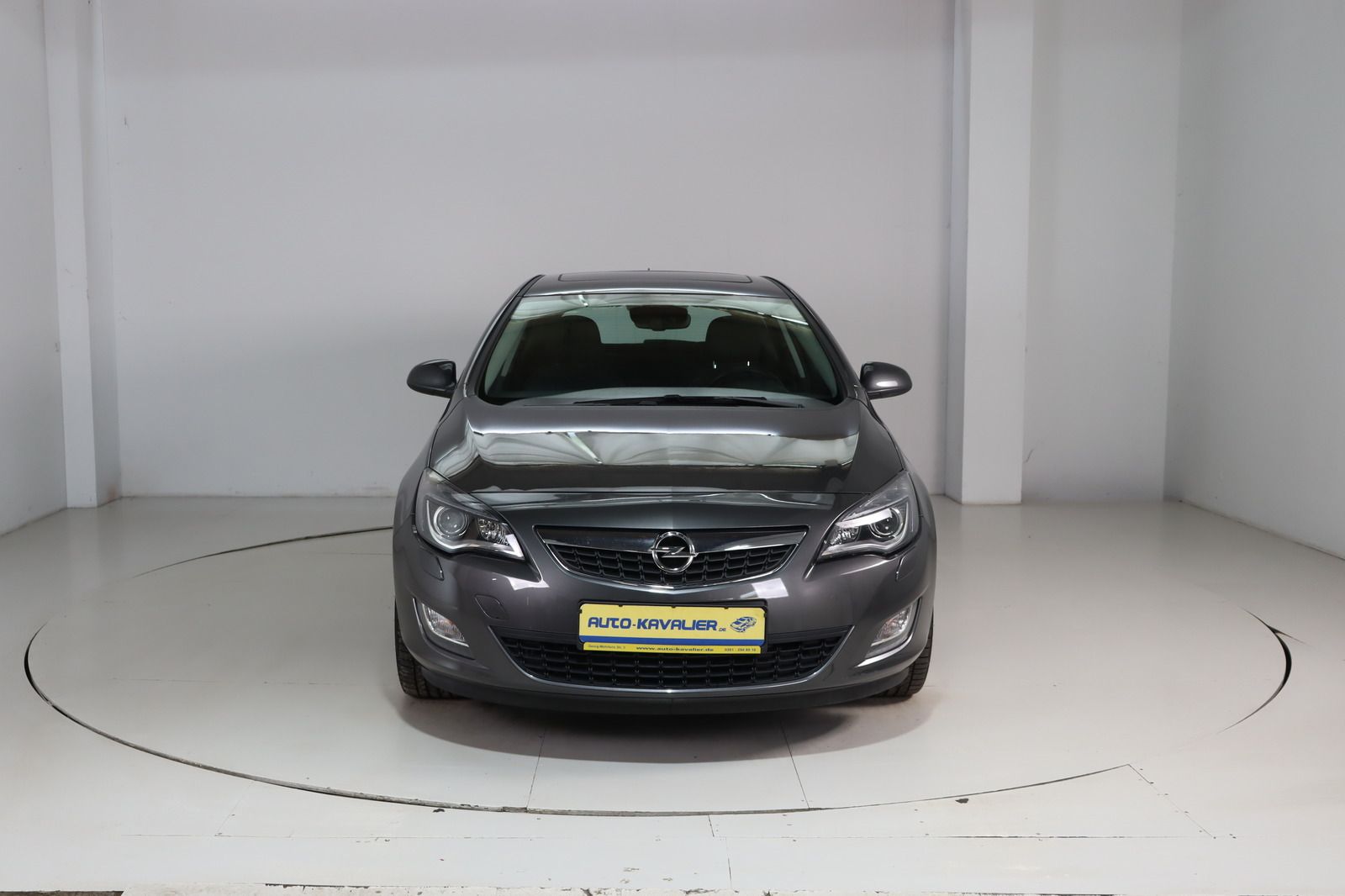 Fahrzeugabbildung Opel Astra J 1.6 Turbo Innovation * 1. Hd. * wenig Km