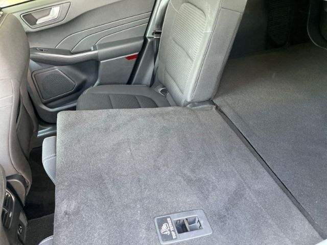 Fahrzeugabbildung Ford Kuga 2.5 Duratec Hybrid FHEV Titanium Autom. Hea