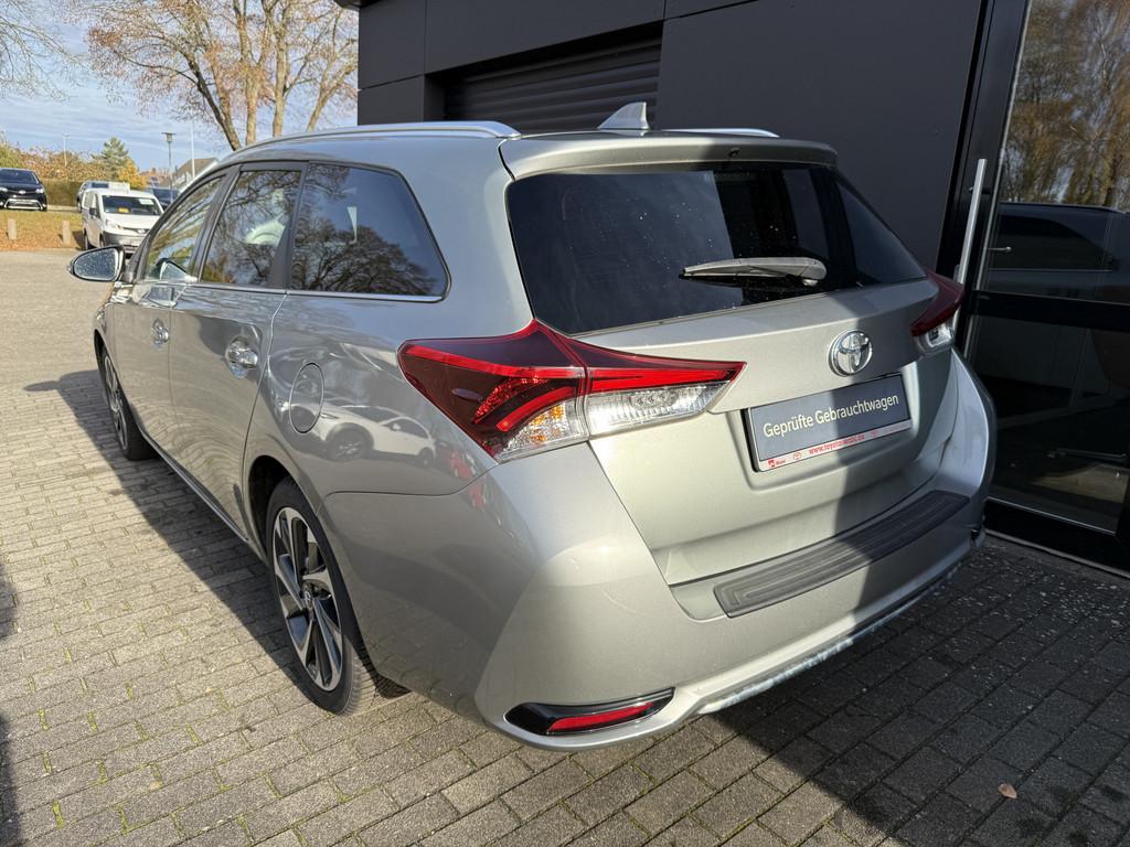 Toyota Auris Touring Sports