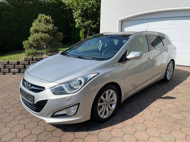 Hyundai i40 CW Premium AUTOMATIK,2.HAND,8xALU