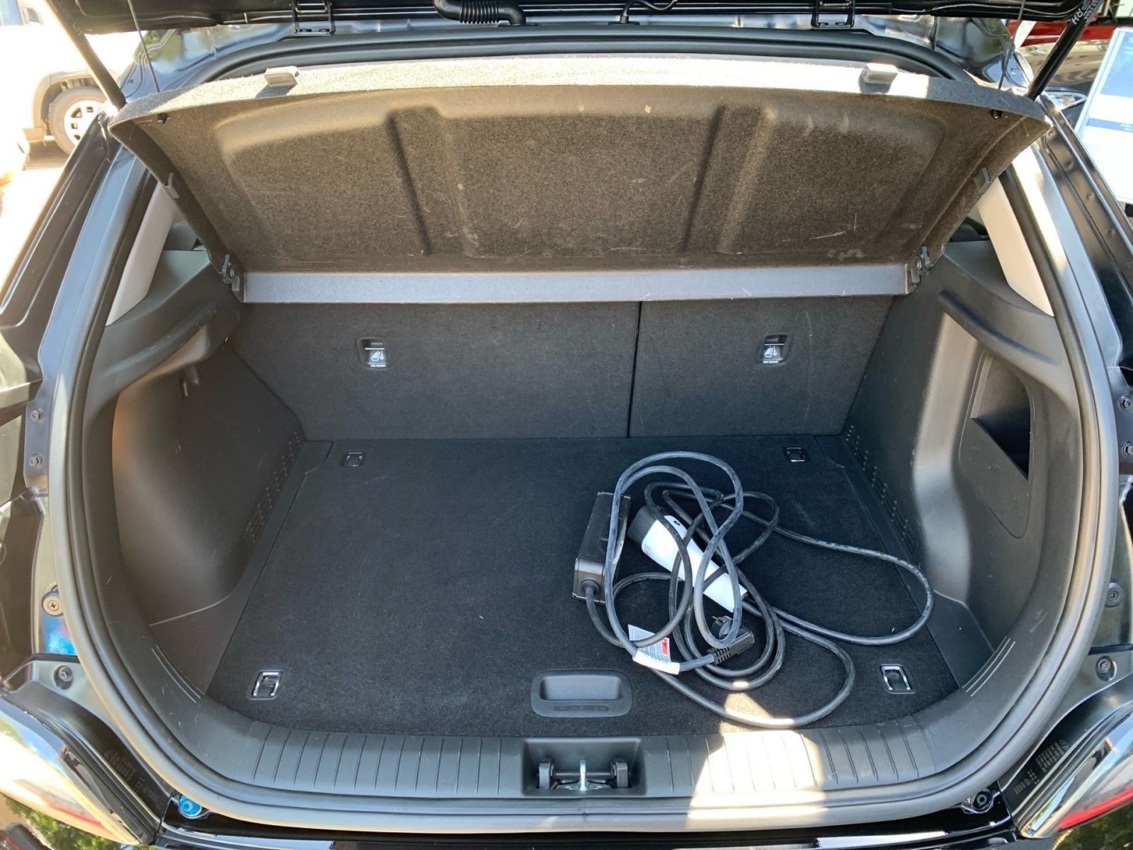 Fahrzeugabbildung Hyundai KONA Select Paket Elektro 1Hd