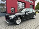 BMW X1 18i sDrive//PANO//LEDER//SHZ//KLIMA// - BMW X1 aus 2012 mit Benzin-Antrieb: Geländewagen