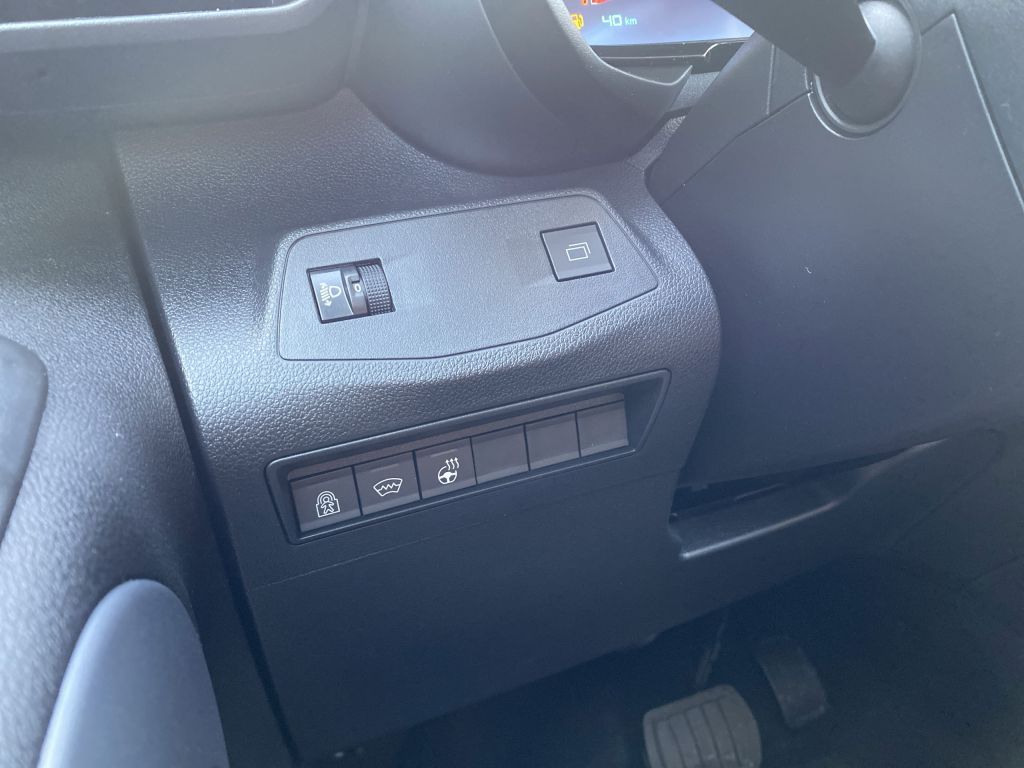Fahrzeugabbildung Citroën Berlingo M Diesel 130 Automatik MAX XTR*ACC*Wint