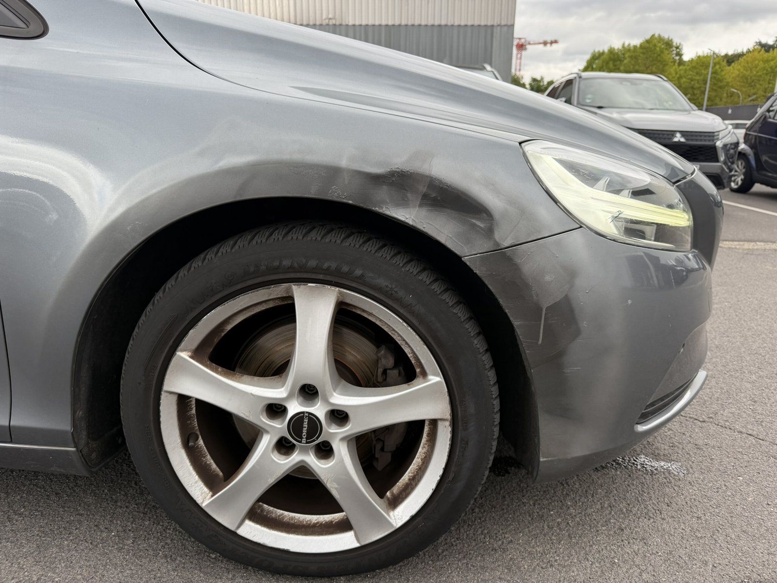 Fahrzeugabbildung Volvo V 40 T2 2.0 Momentum (EURO 6d-TEMP)
