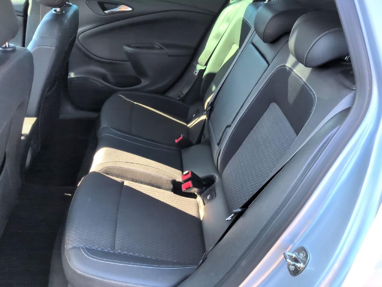 Fahrzeugabbildung Opel Astra ST Innovation Automatik AHZV-Privatverkauf
