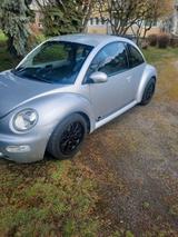 Volkswagen vw beetle  (Das Schaf im  Wolfspelz) - Volkswagen New Beetle in Dortmund