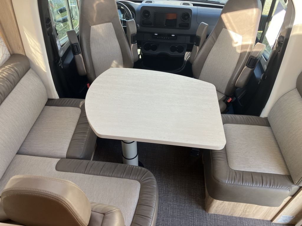 Fahrzeugabbildung Eura Mobil Profila T 696 EB YoungStar