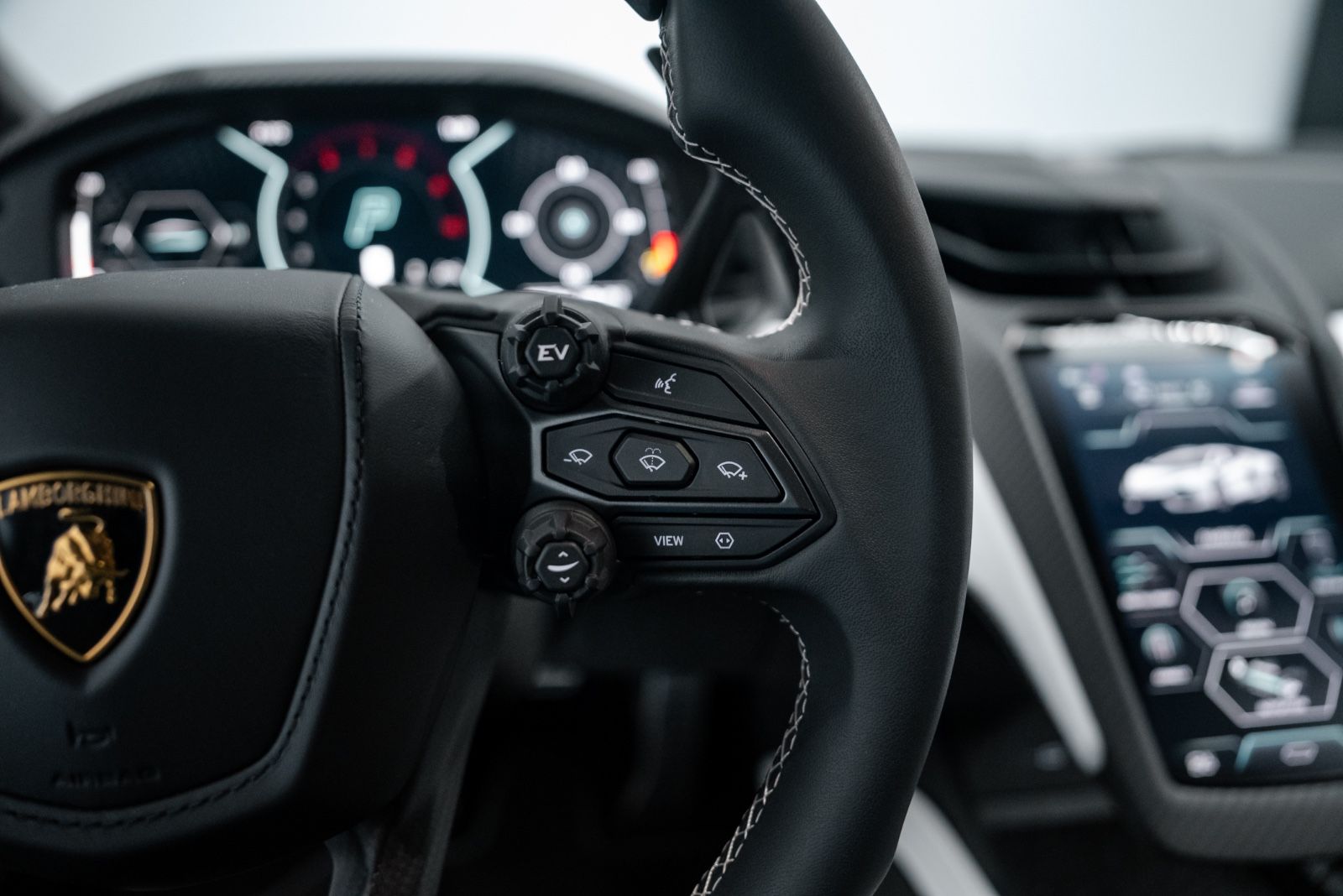 Fahrzeugabbildung Lamborghini REVUELTO CARBON/CAM/PASS DISPLAY