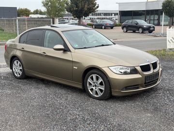 BMW 320 - 1