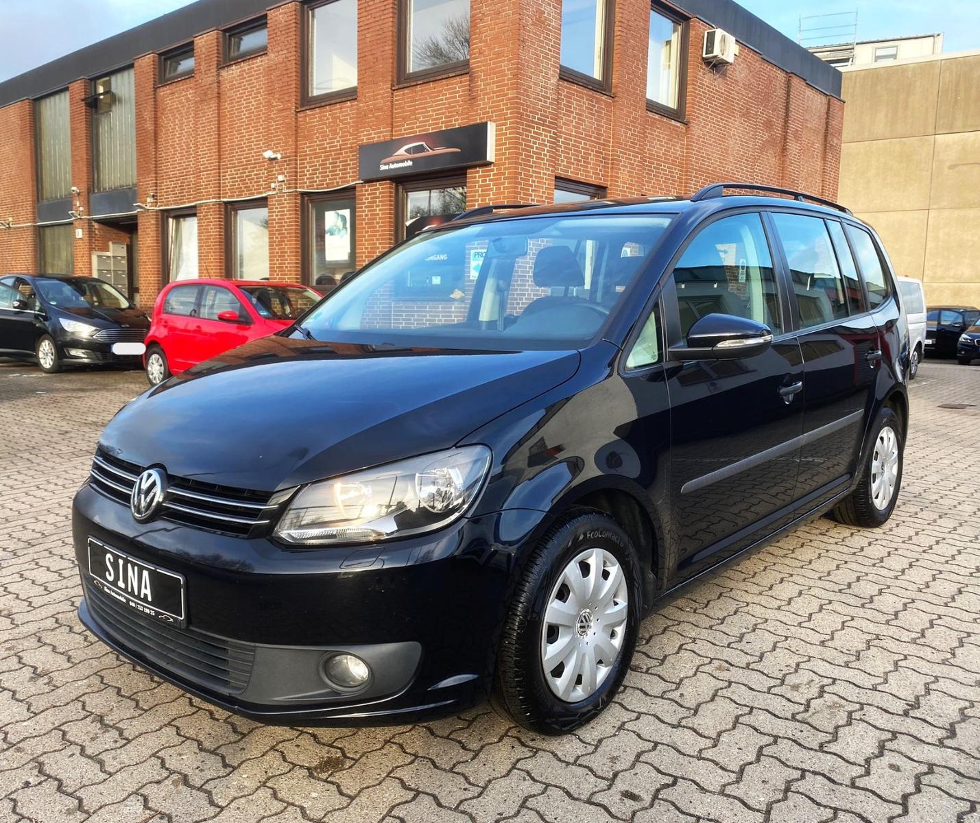 Volkswagen Touran 1.6 TDI BMT*1.HAND*NAVI*AHK*SitzHzg*