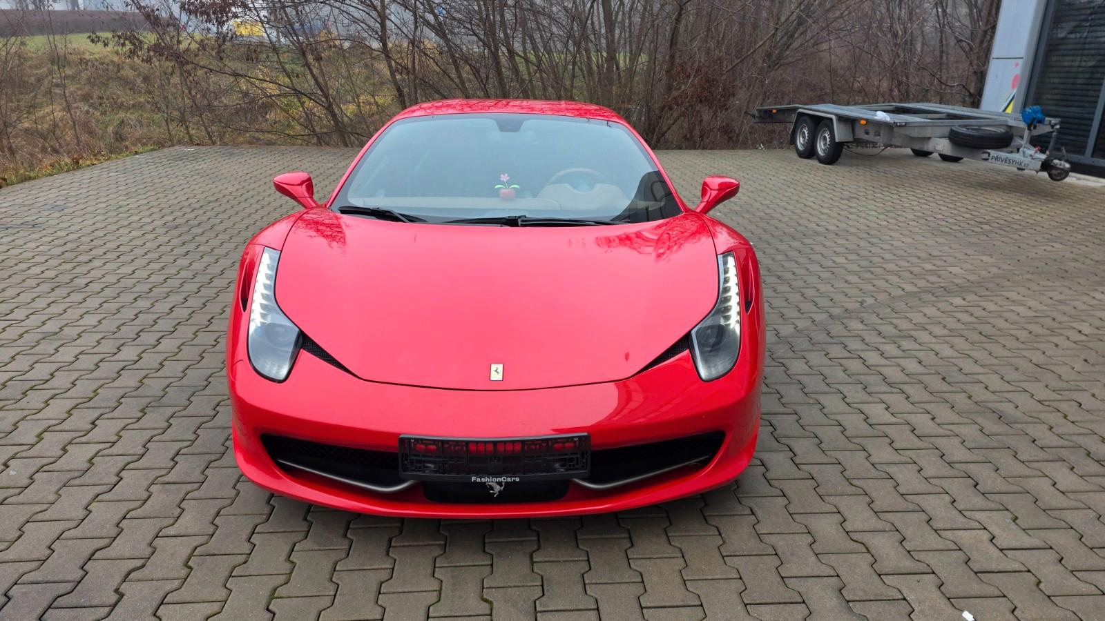 Ferrari 458 Italia RED MAX SERVIS JBL