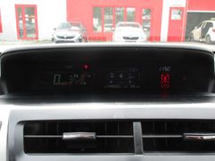 Fahrzeugabbildung Prius+ Comfort 7-Sitzer 1 Hand LED Keyless Entry