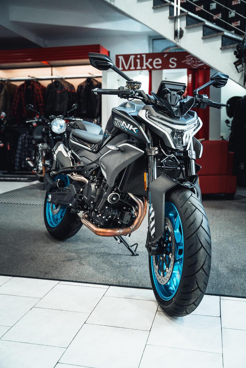 CFMOTO 800NK Advanced