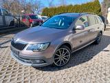 Skoda Superb 2.0 TDI  DSG 4x4 Elegance Comfort - Skoda Superb: Comfort