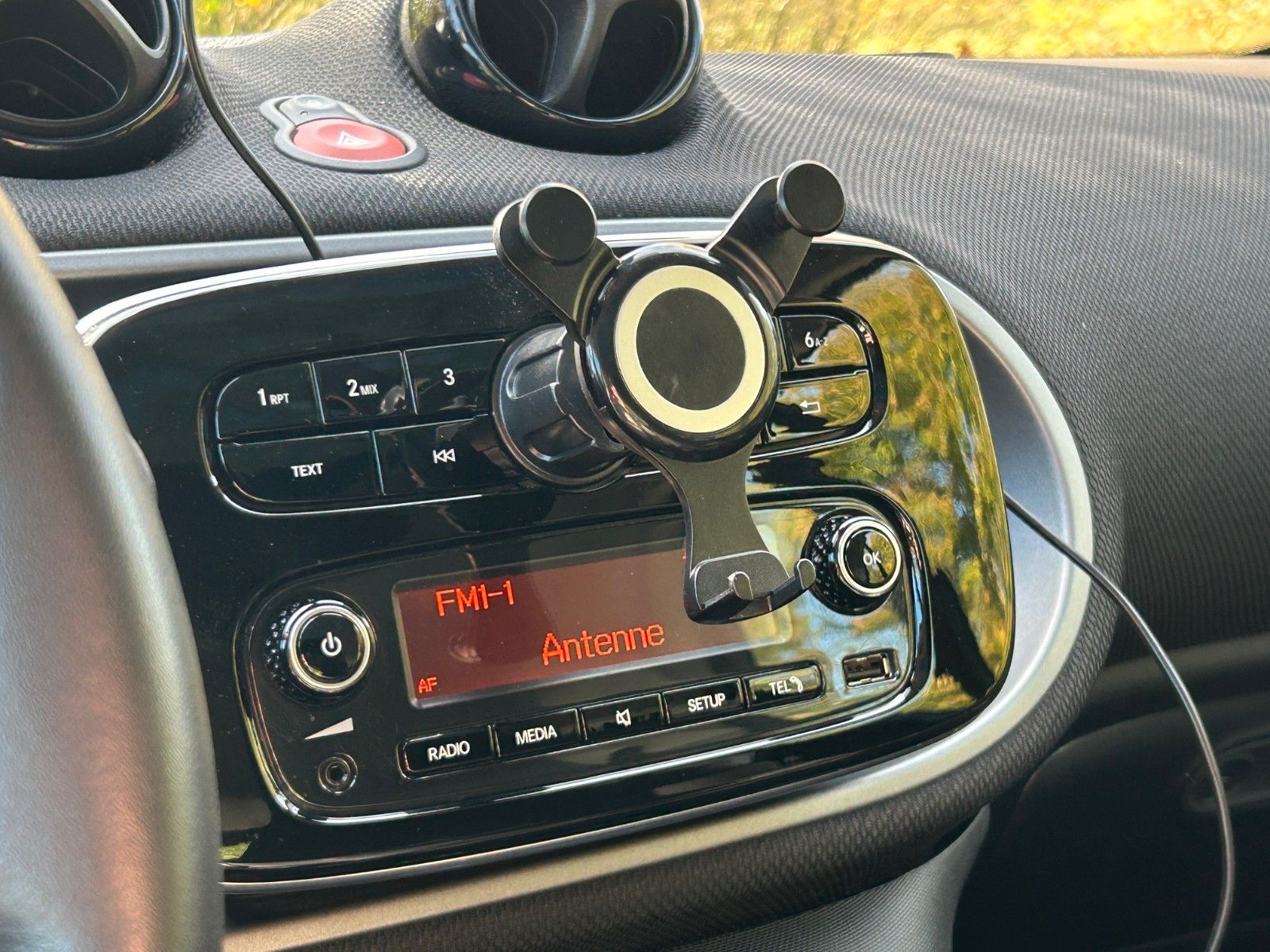 Fahrzeugabbildung Smart ForTwo Coupé 0.9 Passion *Sitzhzg*Panorama*RFK*