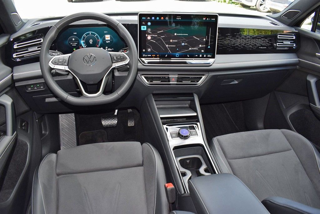 Volkswagen Tiguan TDI 2.0 DSG Elegance Matrix AHK Pano HuD foto 2