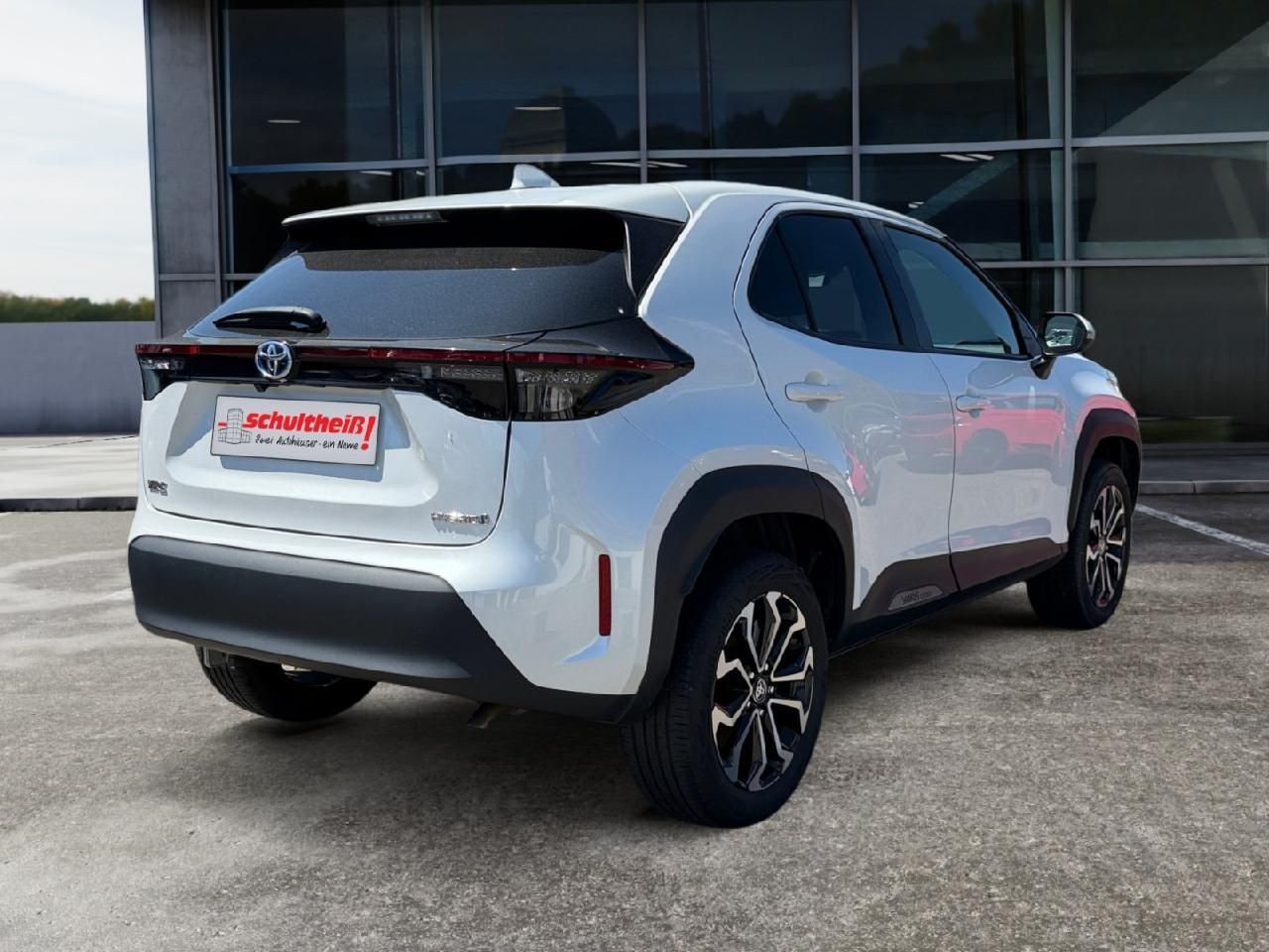 Fahrzeugabbildung Toyota Yaris Cross Hybrid FWD Team Deutschland