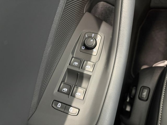 Passat Variant Business 2.0 TDI DSG AHK NAVI IQ.
