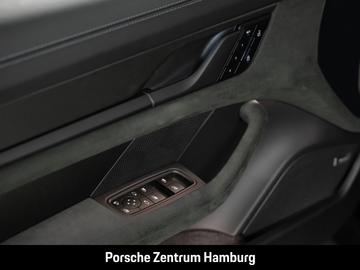 صورة مصغرة 24 لـ 2026 Porsche TAYCAN