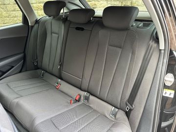 Audi A4 - 11