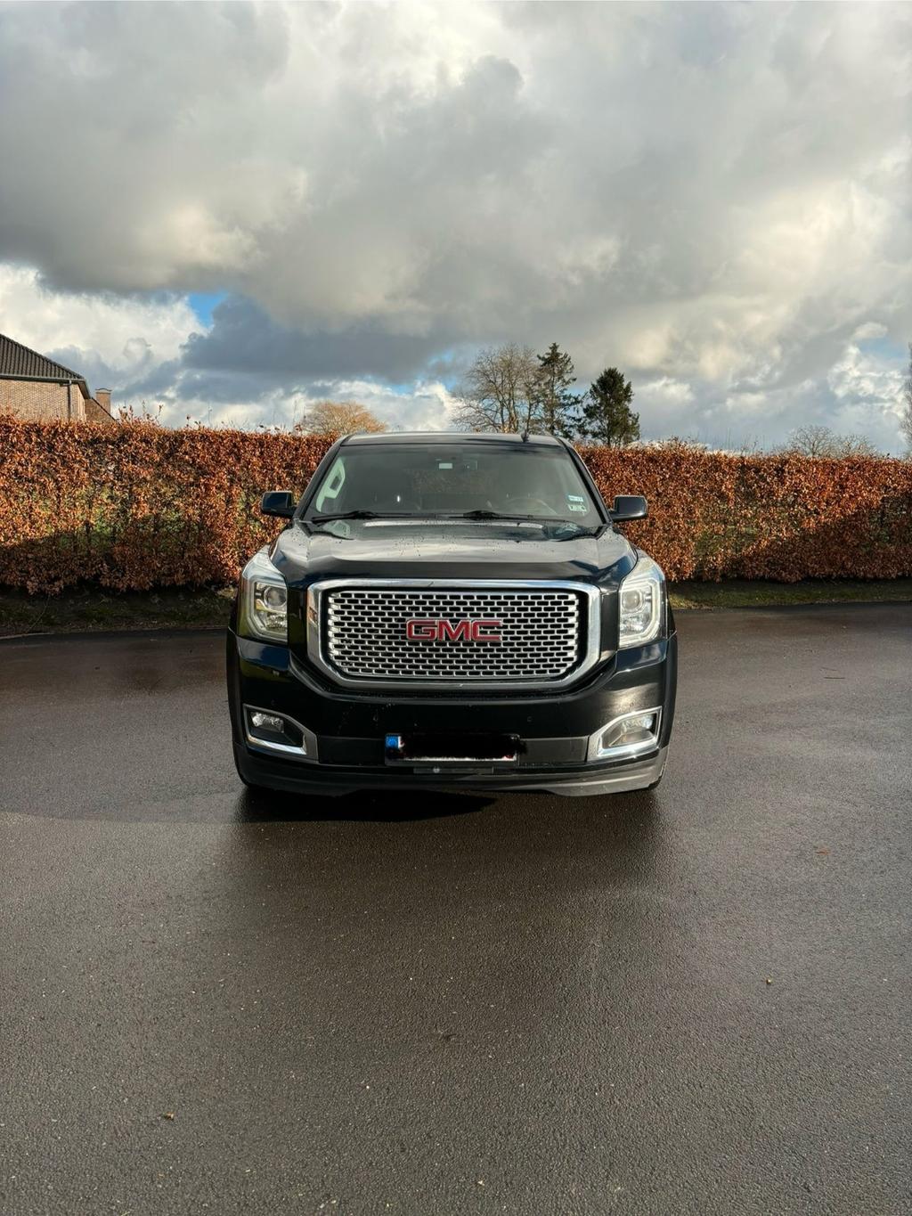GMC Yukon XL SLT