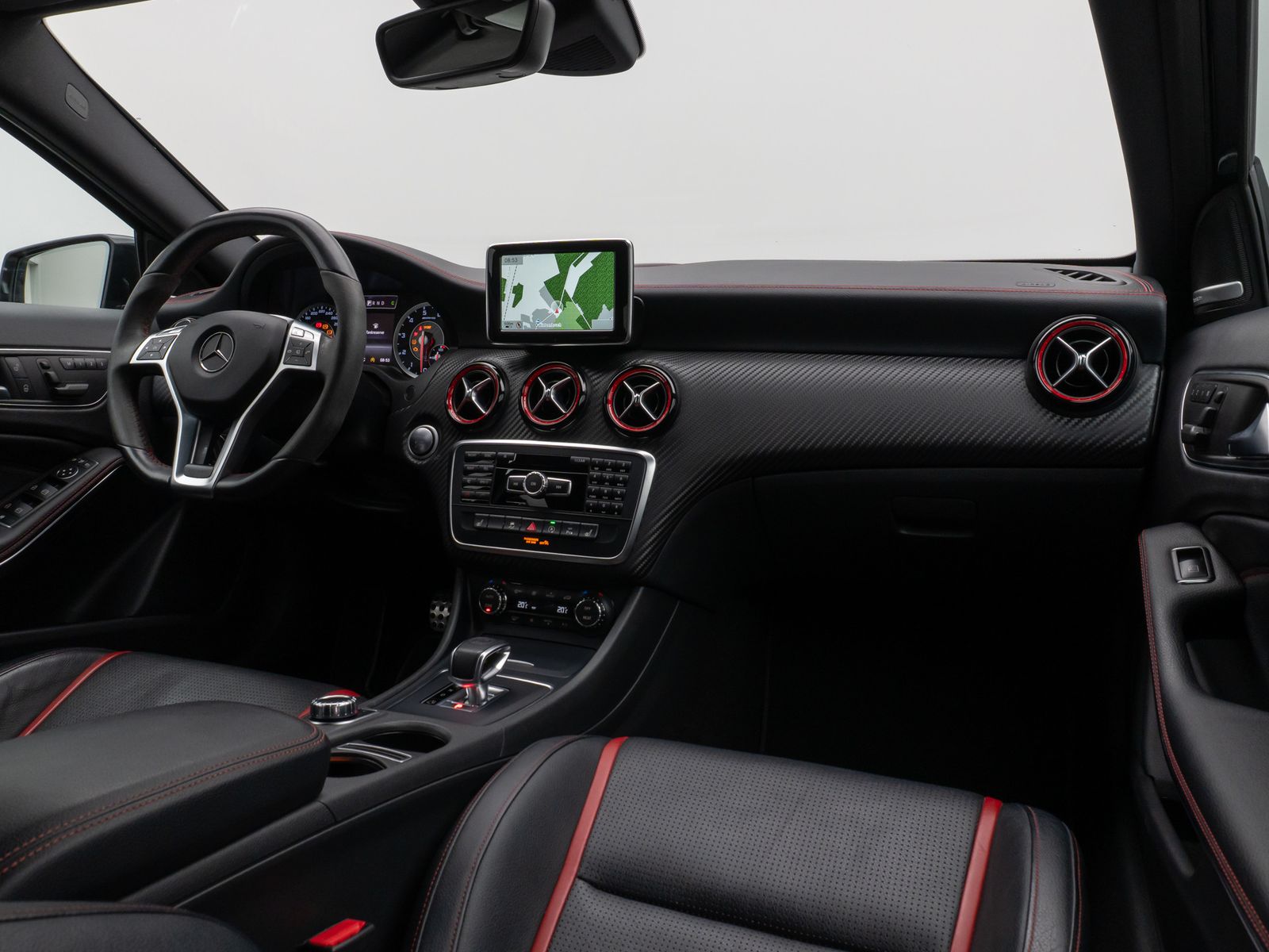 Fahrzeugabbildung Mercedes-Benz A 45 AMG Performance 4Matic Aero H/K Kamera Navi