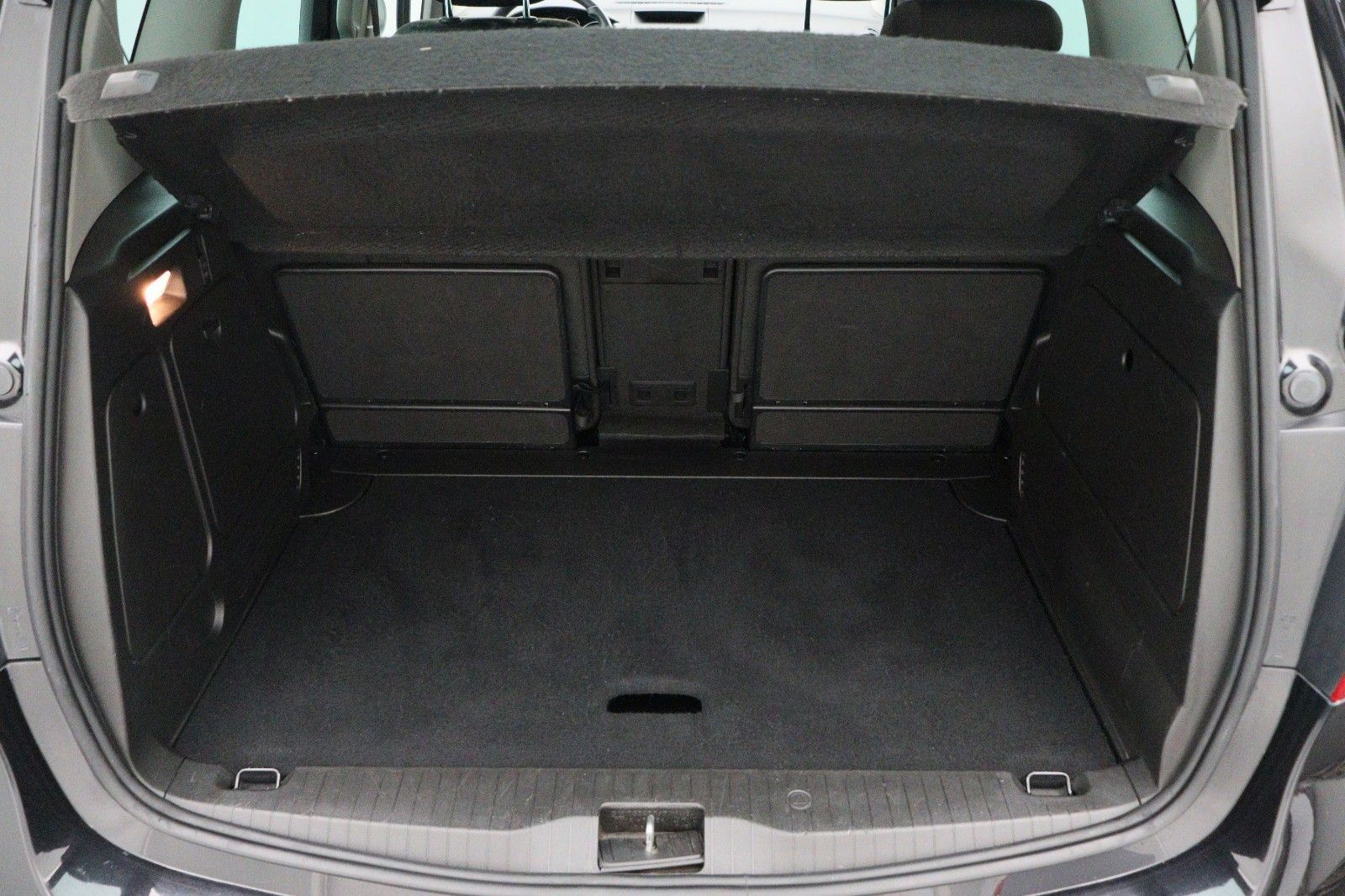 Fahrzeugabbildung Opel Meriva B 1.4 Edition
