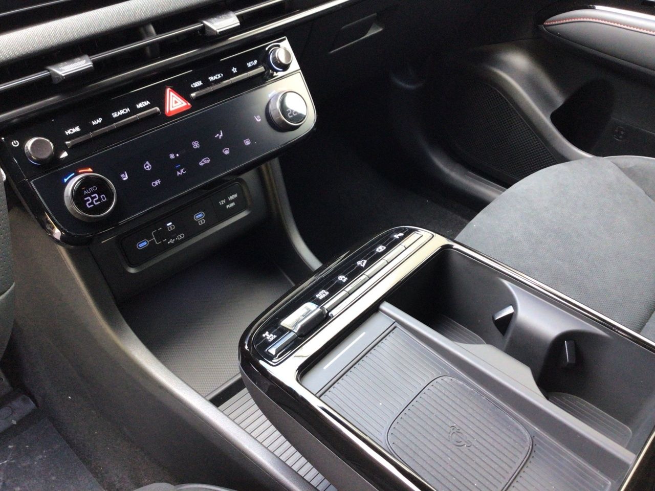 Fahrzeugabbildung Hyundai TUCSON N-LINE KRELL*SHZ*LHZ*NAVI*USB*