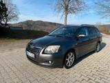 Toyota Avensis T25 - Toyota Avensis aus 2008: Kombi