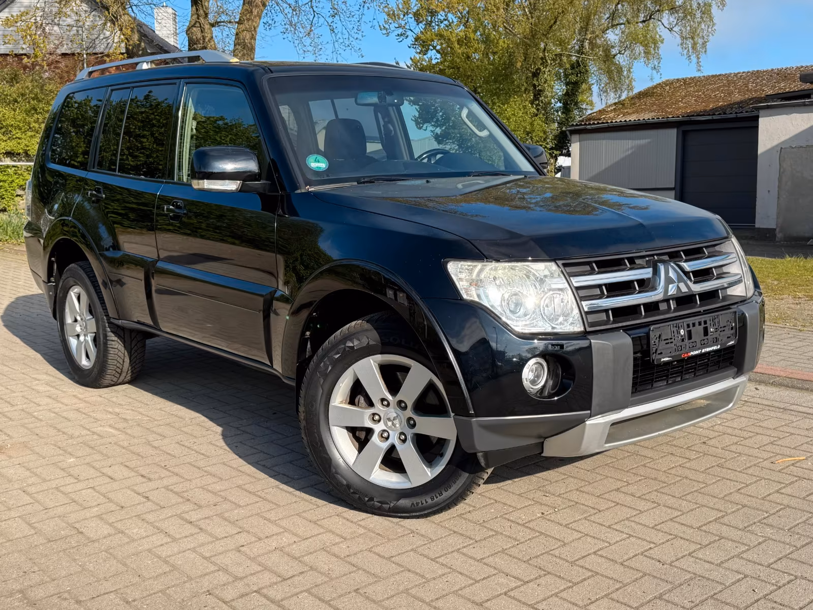 Mitsubishi Pajero 3.2 DI-D Intense 7Sitzer/Klima/1.Hand