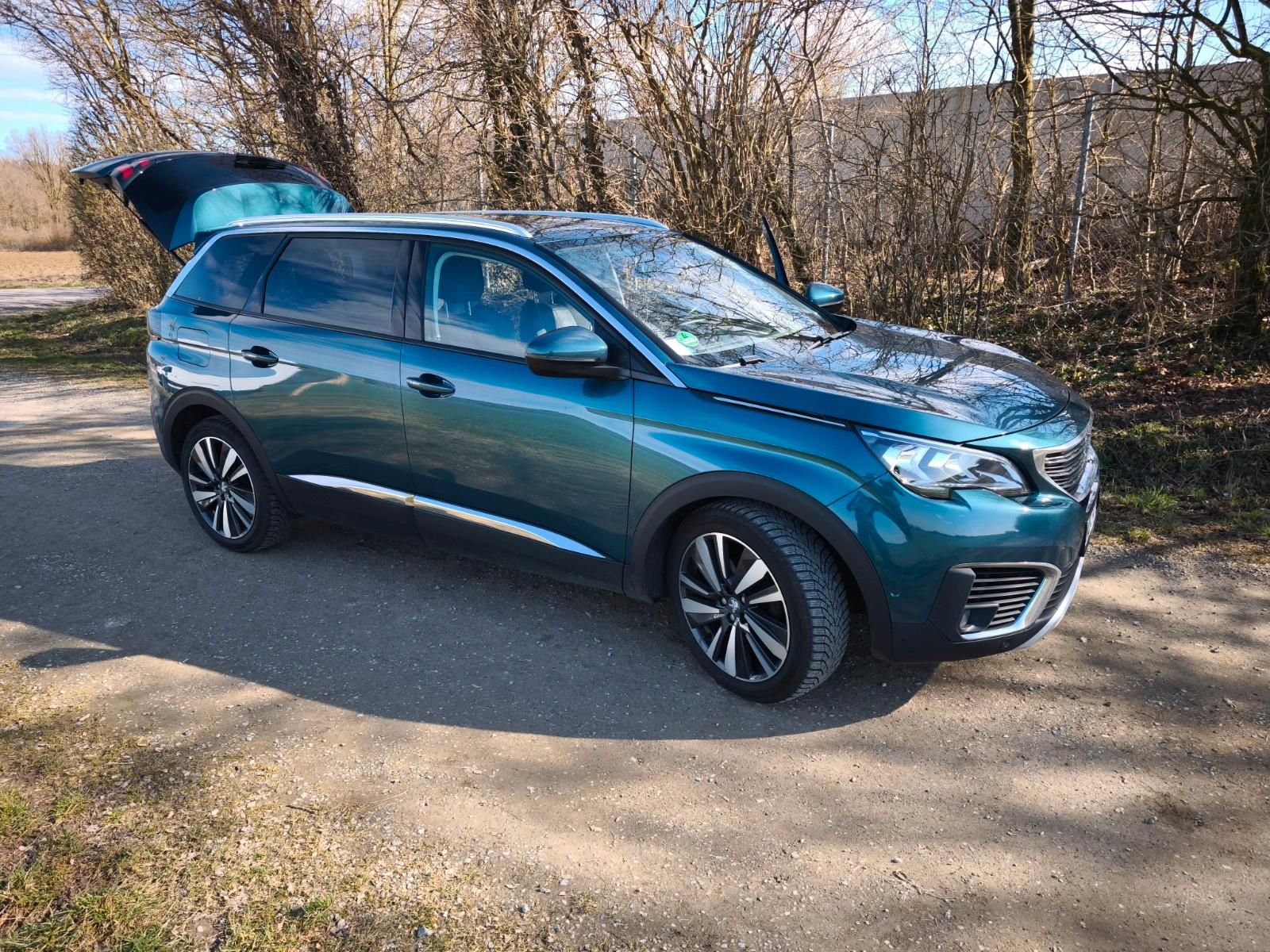 Peugeot 5008