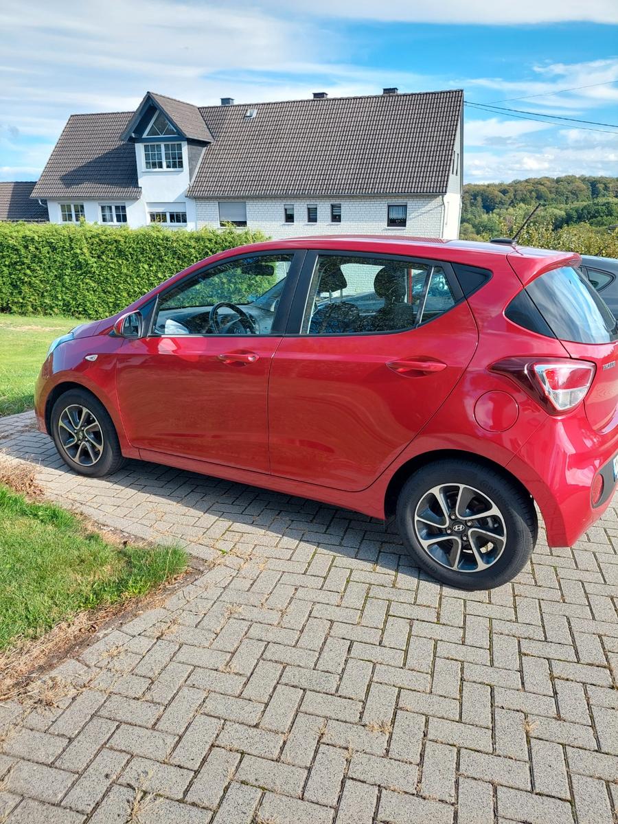 Hyundai i10 1.2 Sondermodell "Yes" 