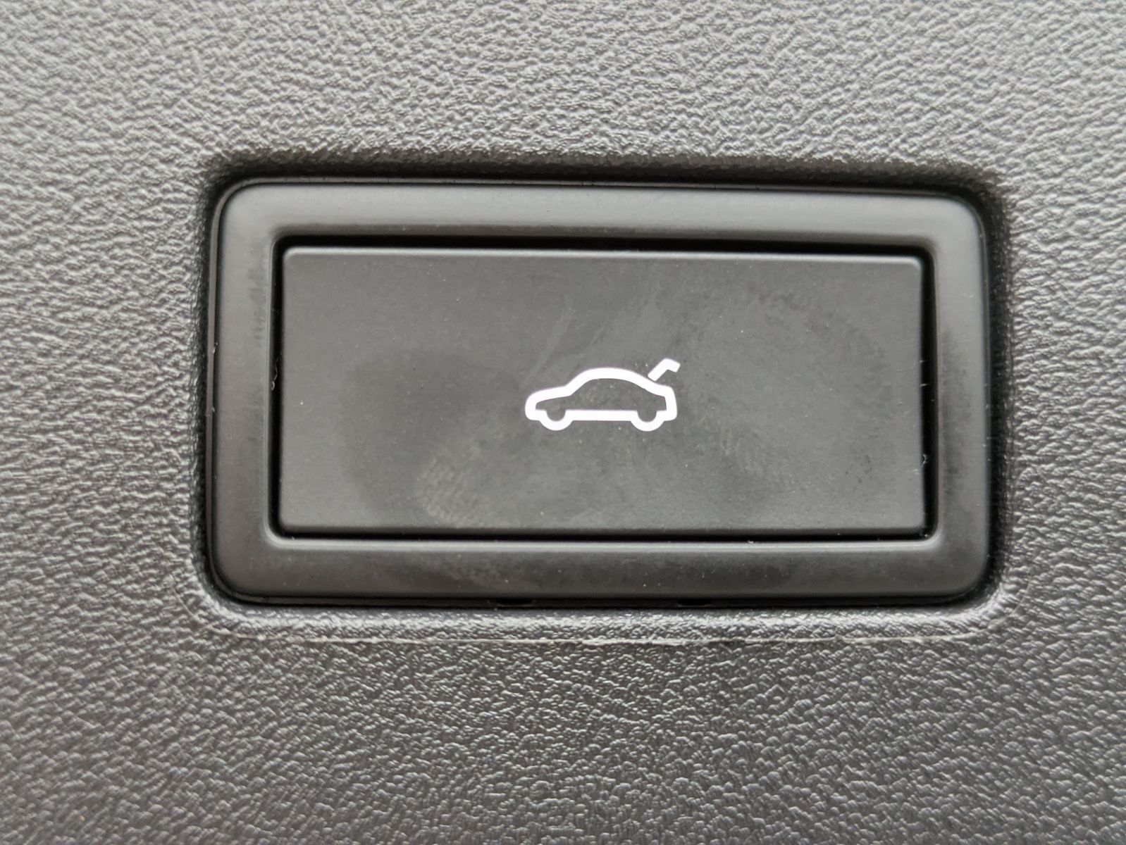 Fahrzeugabbildung Volkswagen Tayron 2.0 TDI 4M R-Line BLACK*7Si*MATRIX*PANO