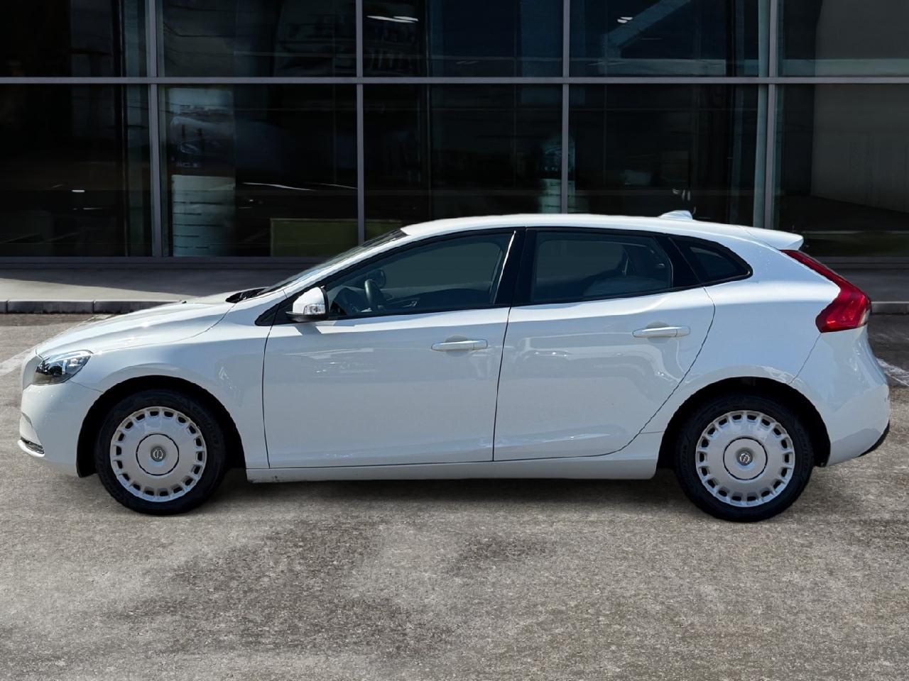 Fahrzeugabbildung Volvo V40 Kinetic