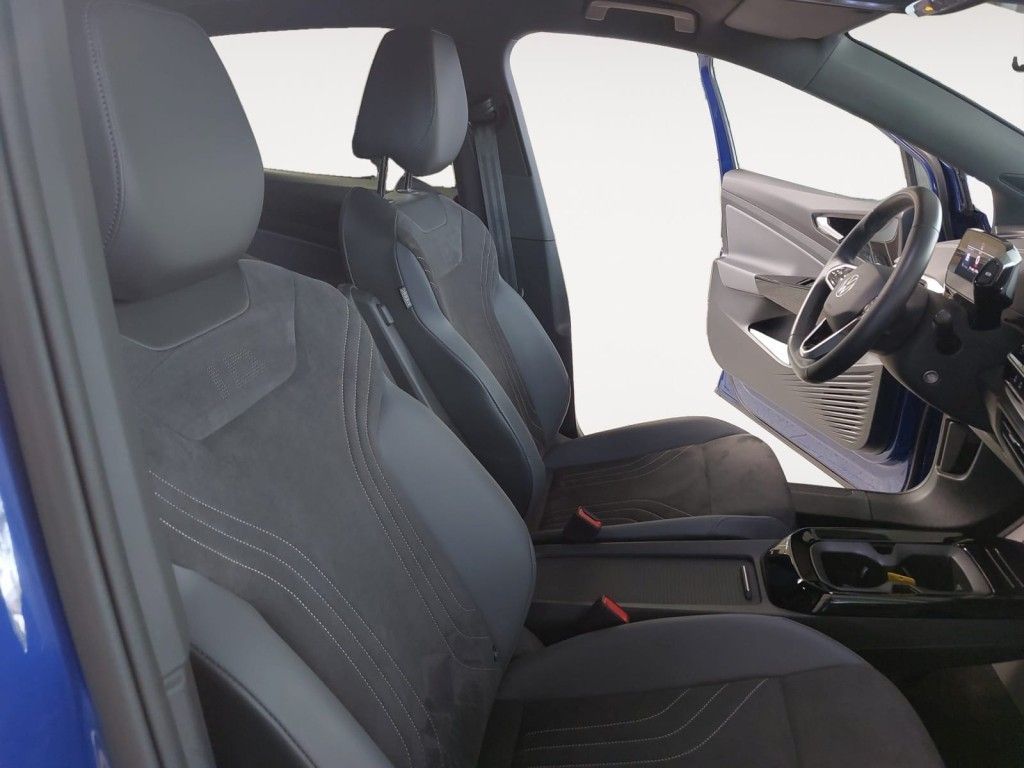 Fahrzeugabbildung Volkswagen ID.5 Pro mit Infotainment-Paket AHZV Wärmepumpe