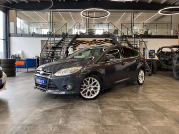Ford Focus Lim. Titanium *BI-XENON*KAMERA*NAVI*ACC*